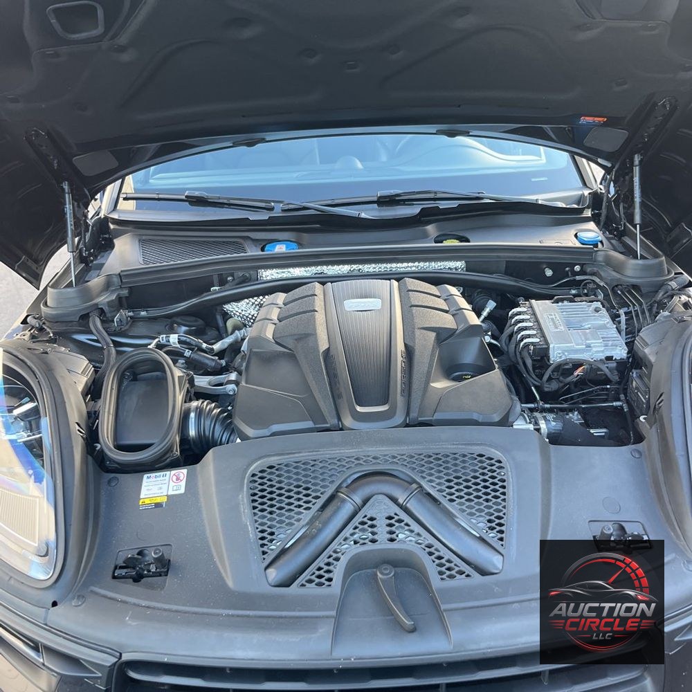 2022 Porsche Macan S