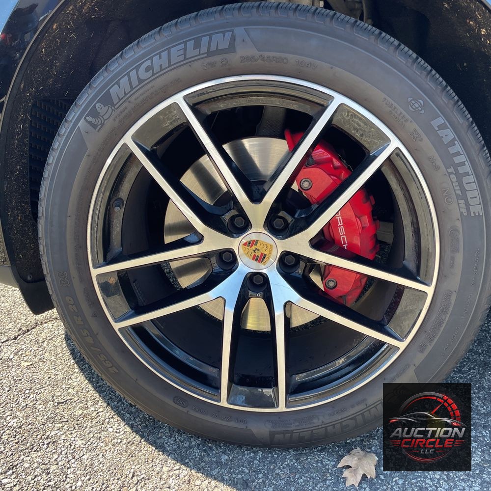 2023 Porsche Macan S