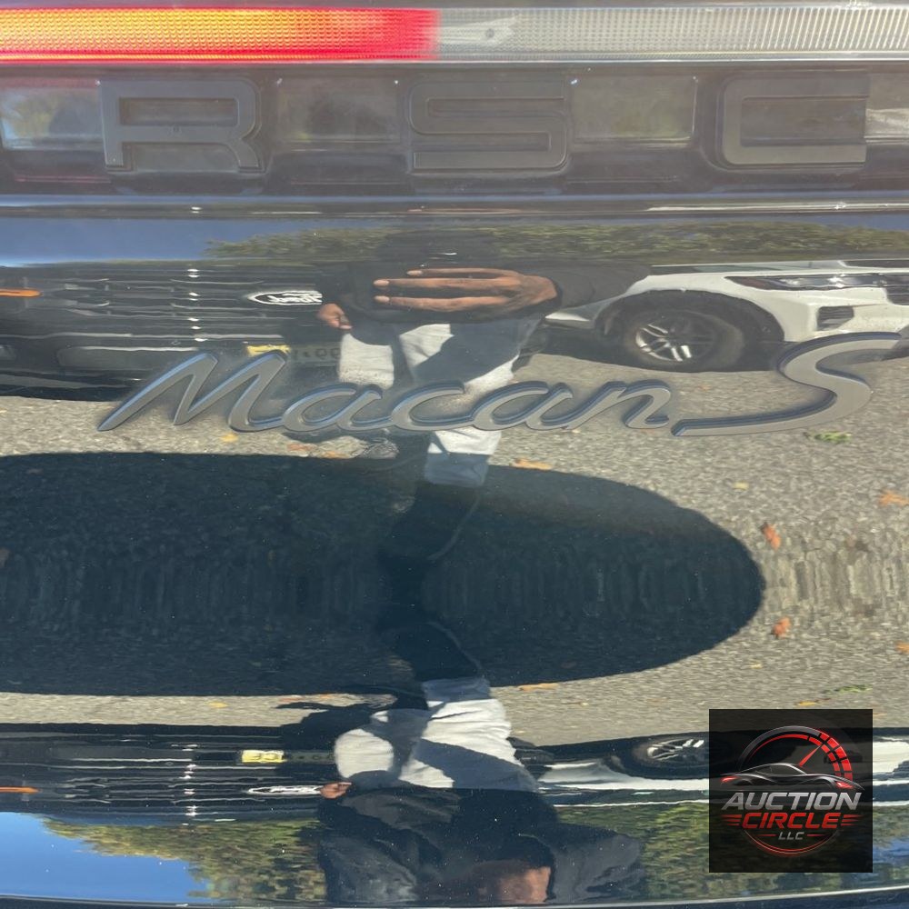 2023 Porsche Macan S