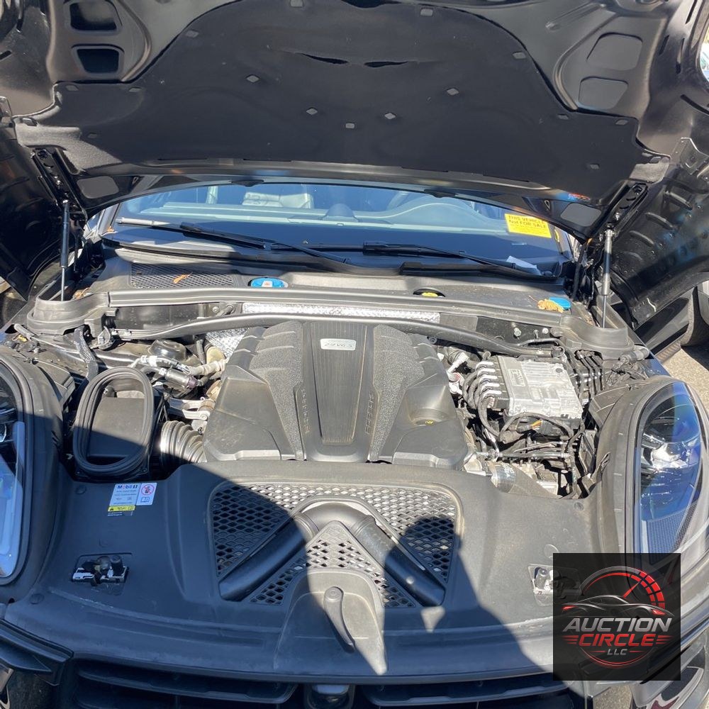 2023 Porsche Macan S