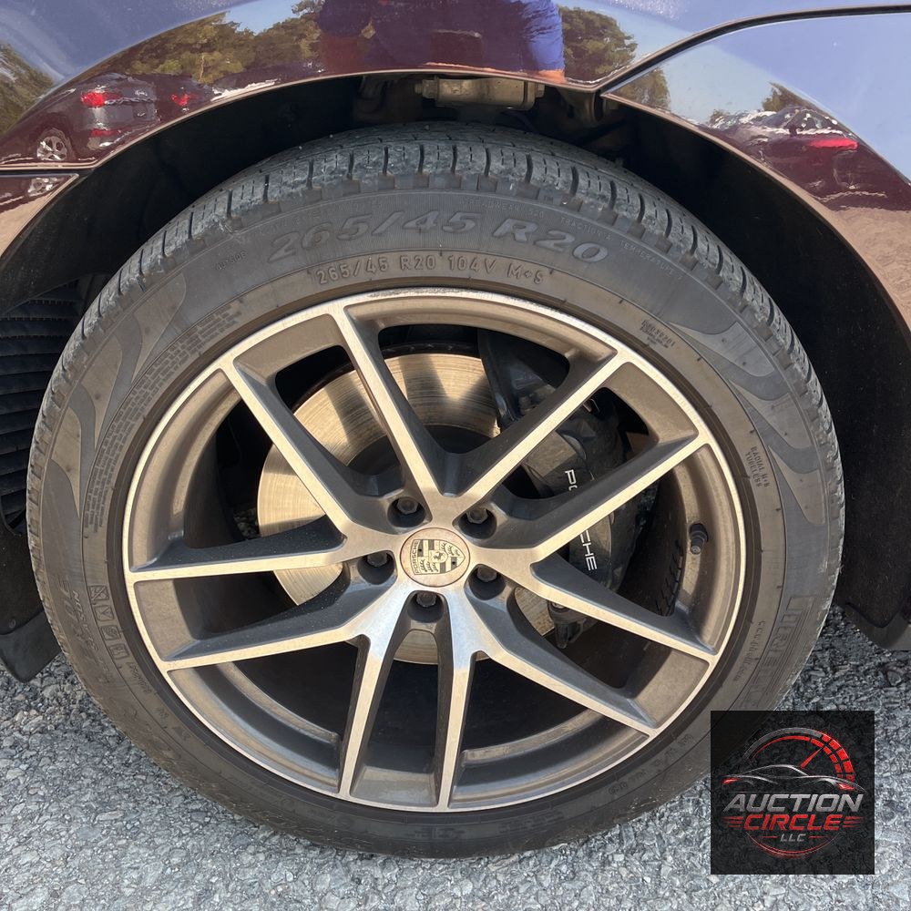 2023 Porsche Macan S