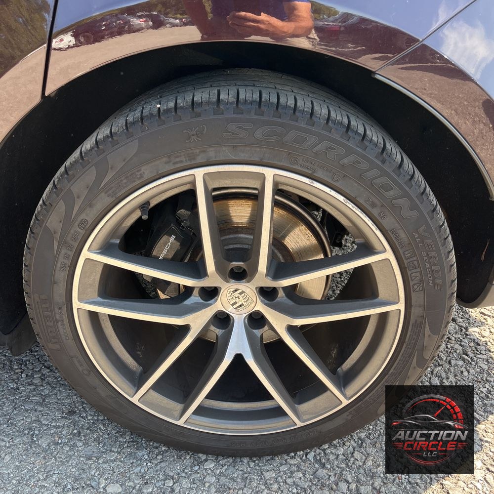 2023 Porsche Macan S