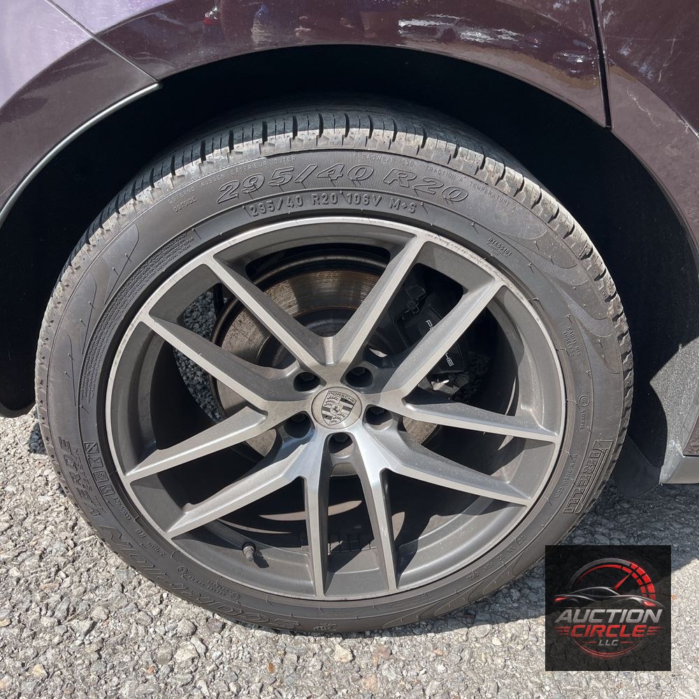 2023 Porsche Macan S