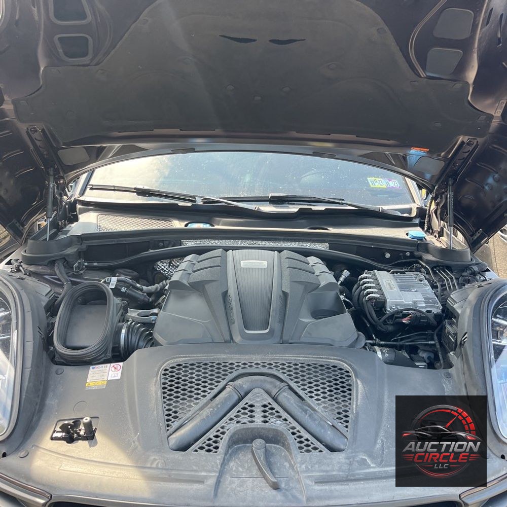 2023 Porsche Macan S