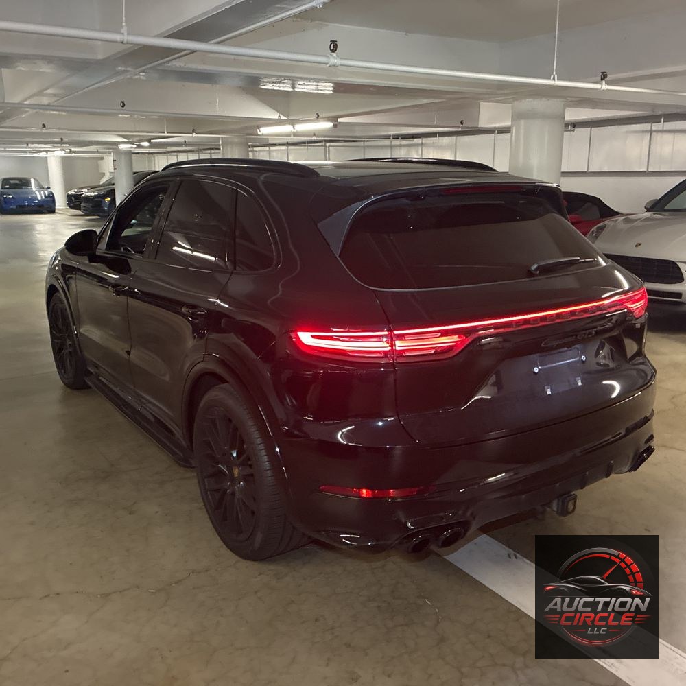 2022 Porsche Cayenne GTS