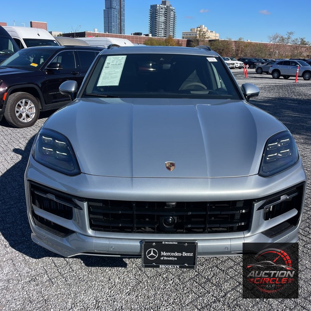2025 Porsche Cayenne GTS