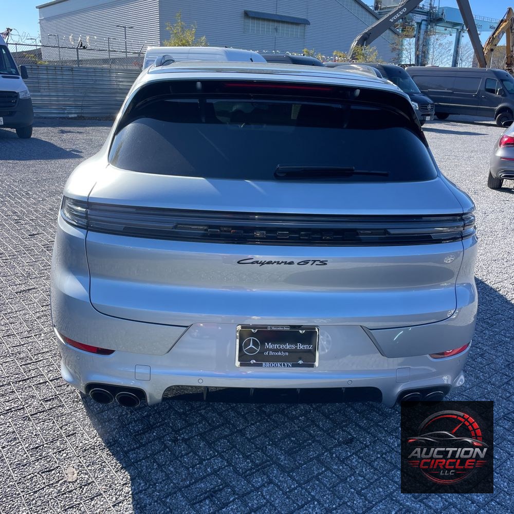 2025 Porsche Cayenne GTS