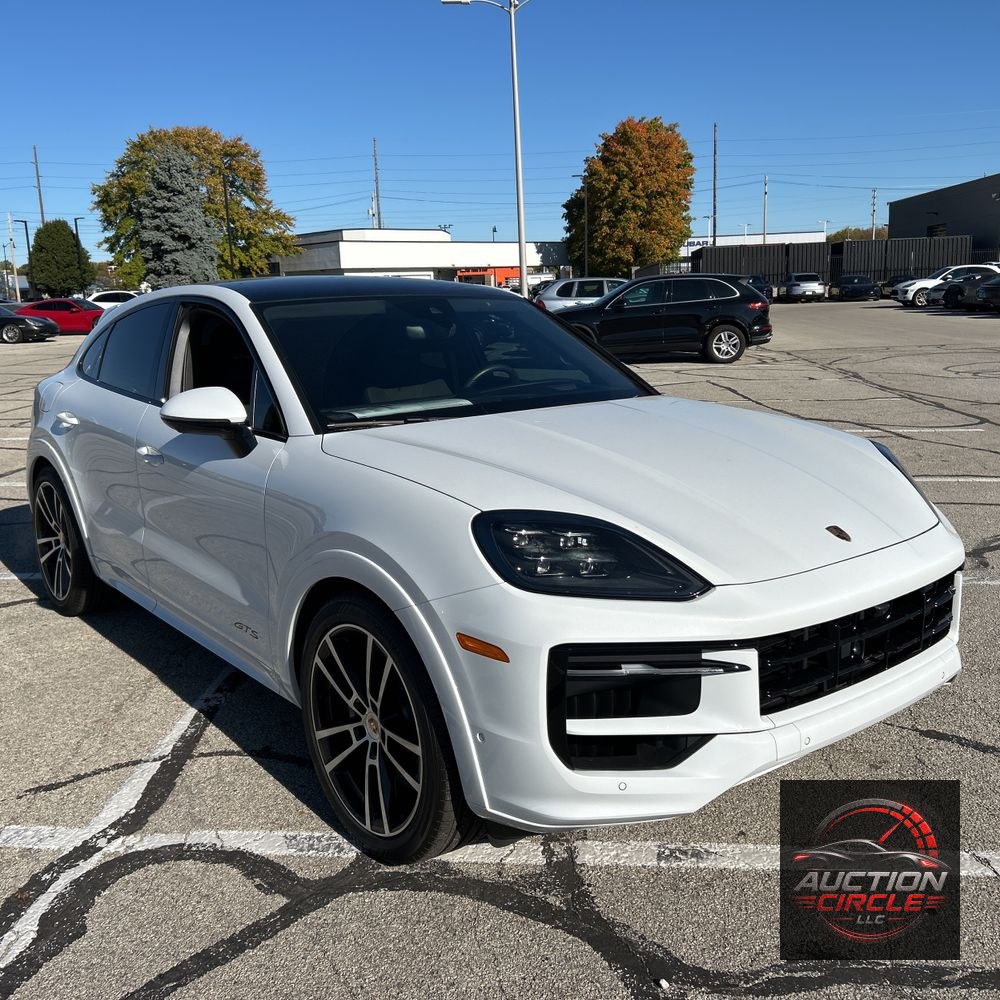2025 Porsche Cayenne GTS