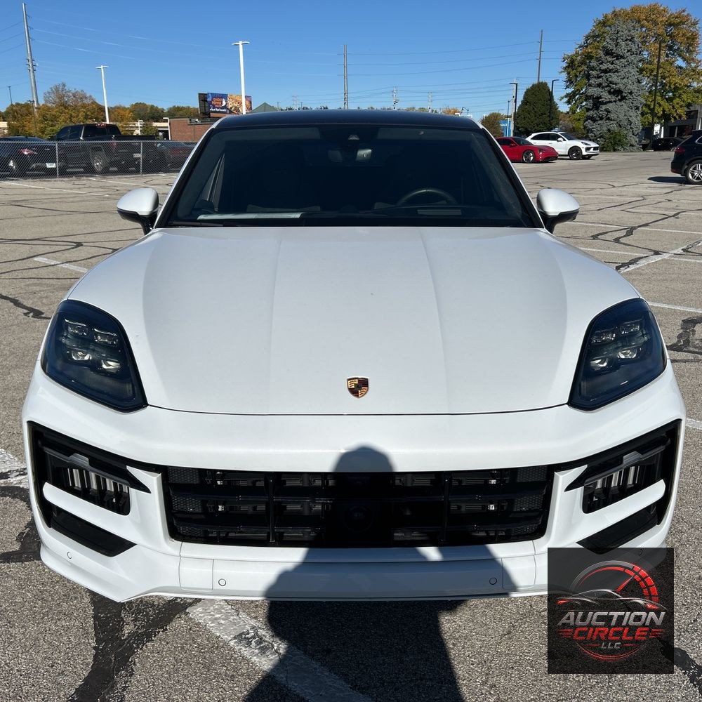 2025 Porsche Cayenne GTS