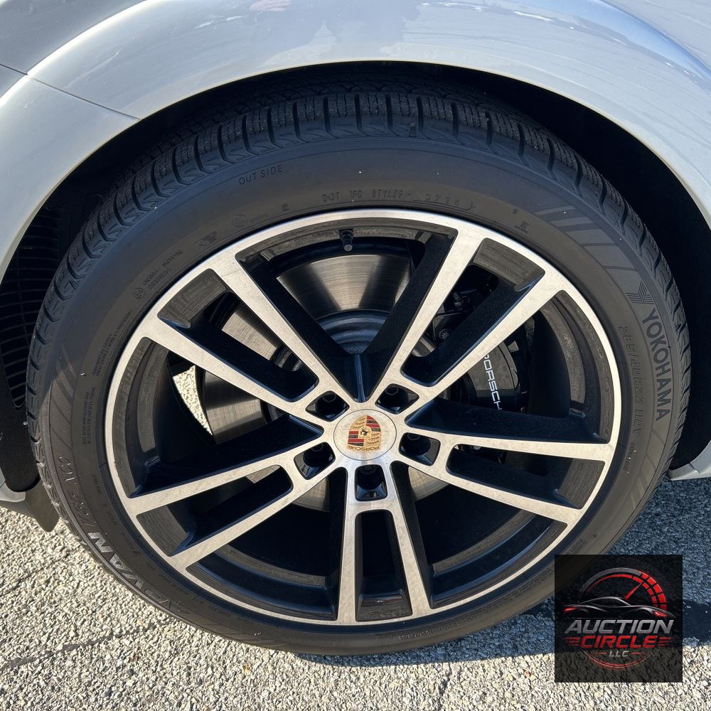 2025 Porsche Cayenne GTS