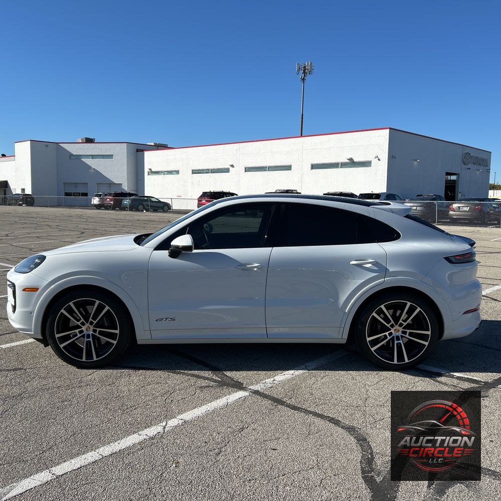 2025 Porsche Cayenne GTS