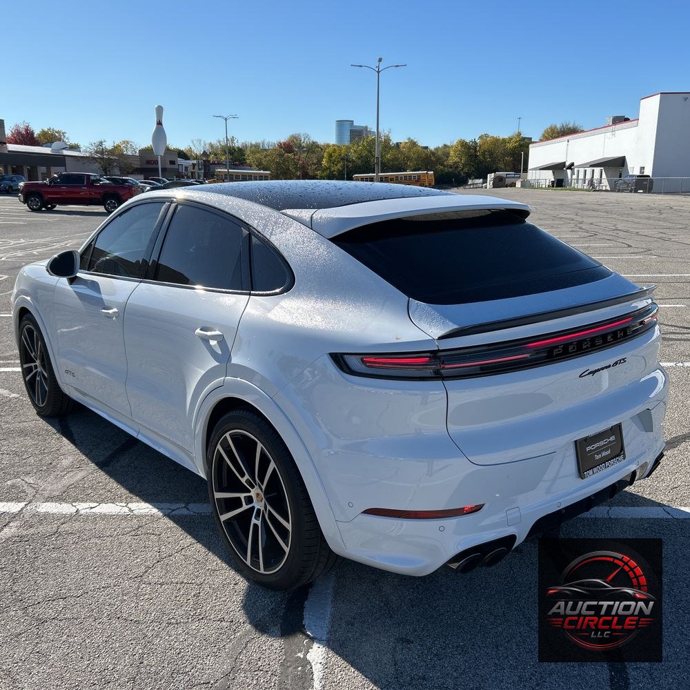 2025 Porsche Cayenne GTS