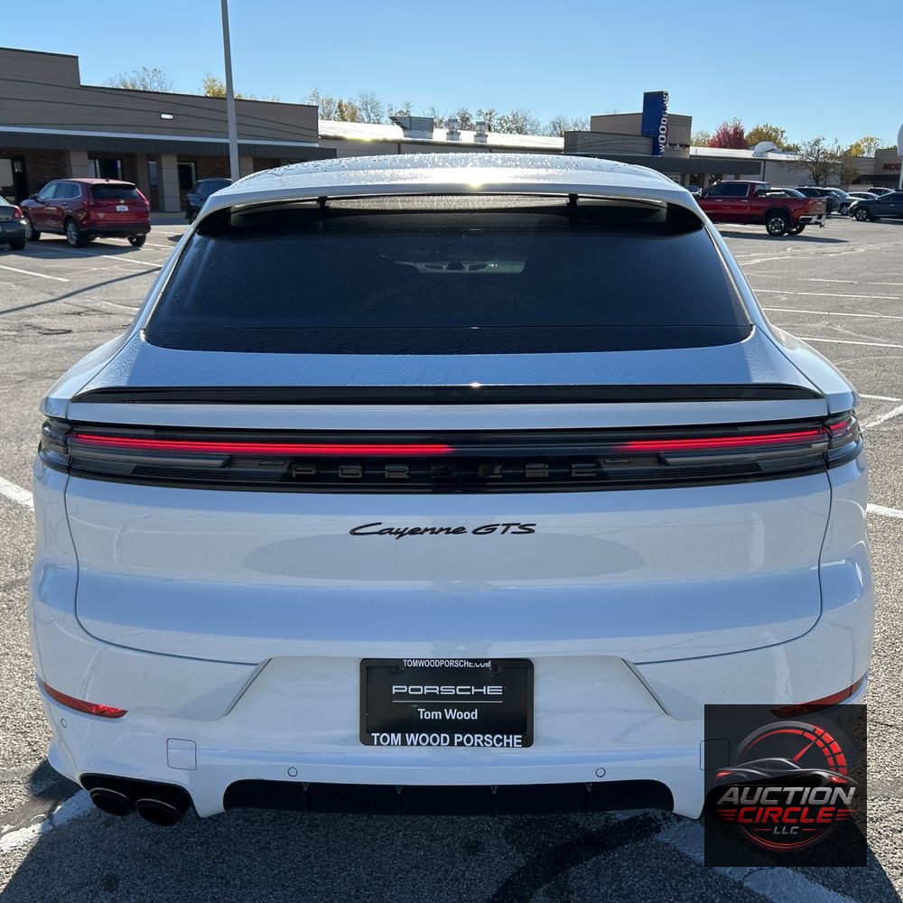2025 Porsche Cayenne GTS