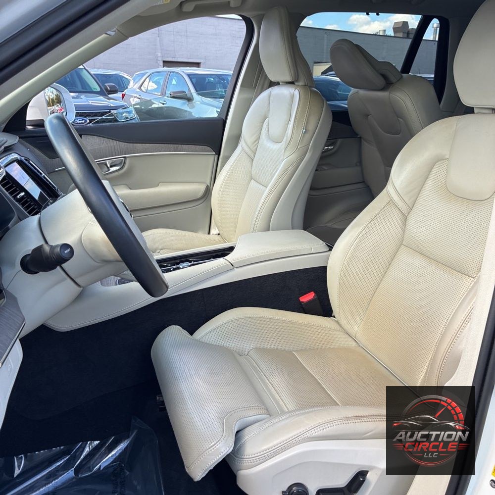 2023 Volvo XC90 B6 - Ultimate