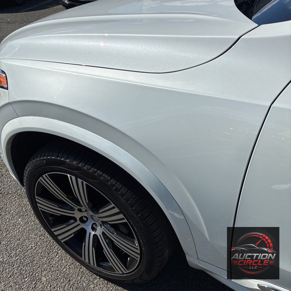 2023 Volvo XC90 B6 - Ultimate