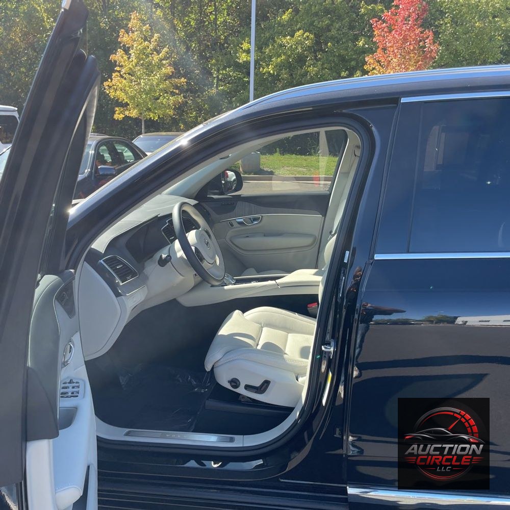 2025 Volvo XC90 B6 - Ultra