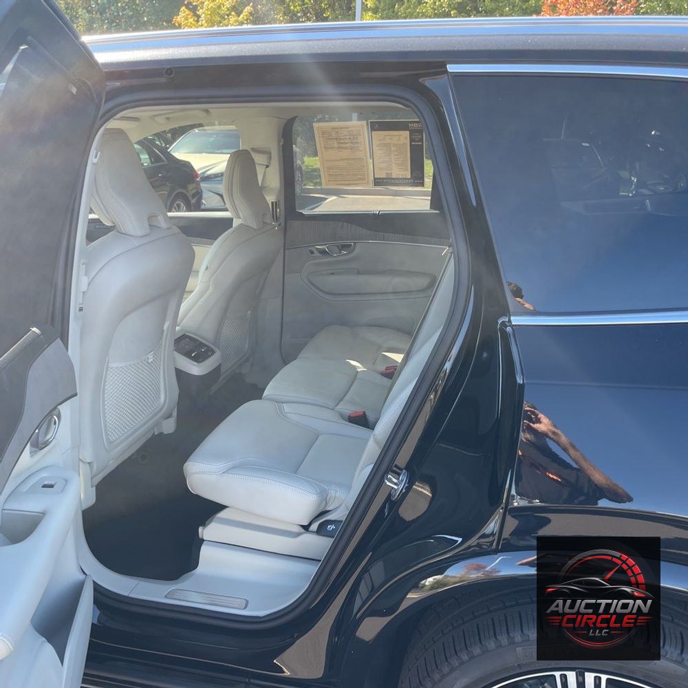 2025 Volvo XC90 B6 - Ultra