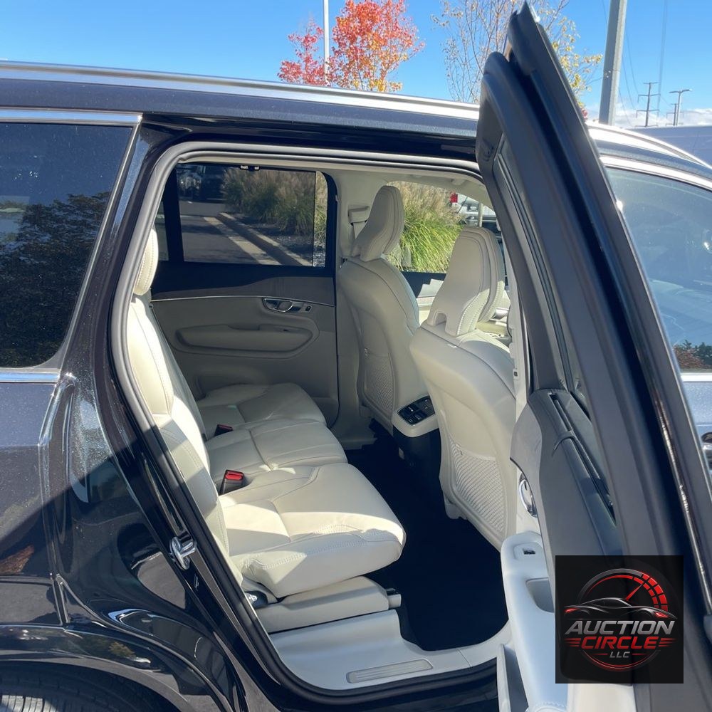 2025 Volvo XC90 B6 - Ultra