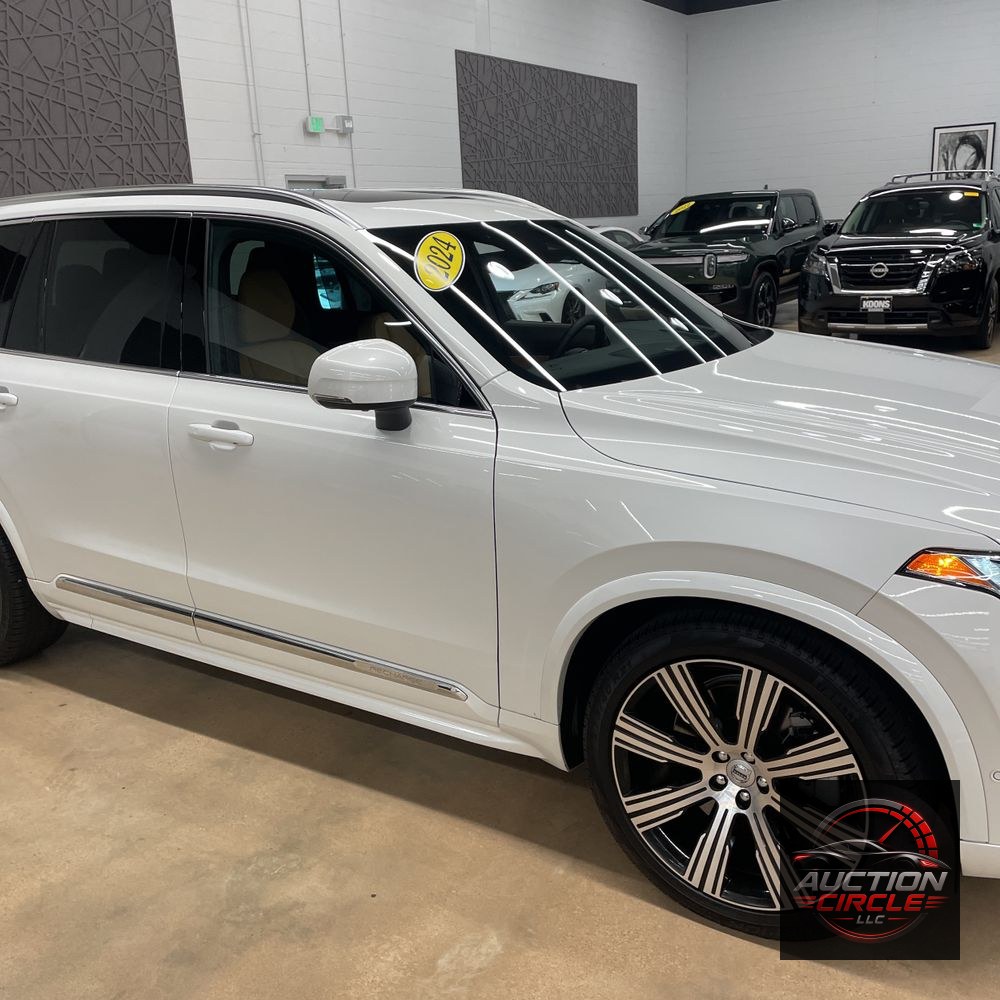 2024 Volvo XC90 T8 - Ultimate PHEV