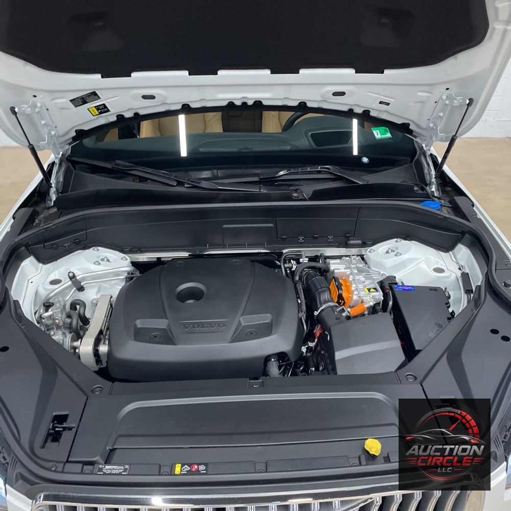 2024 Volvo XC90 T8 - Ultimate PHEV