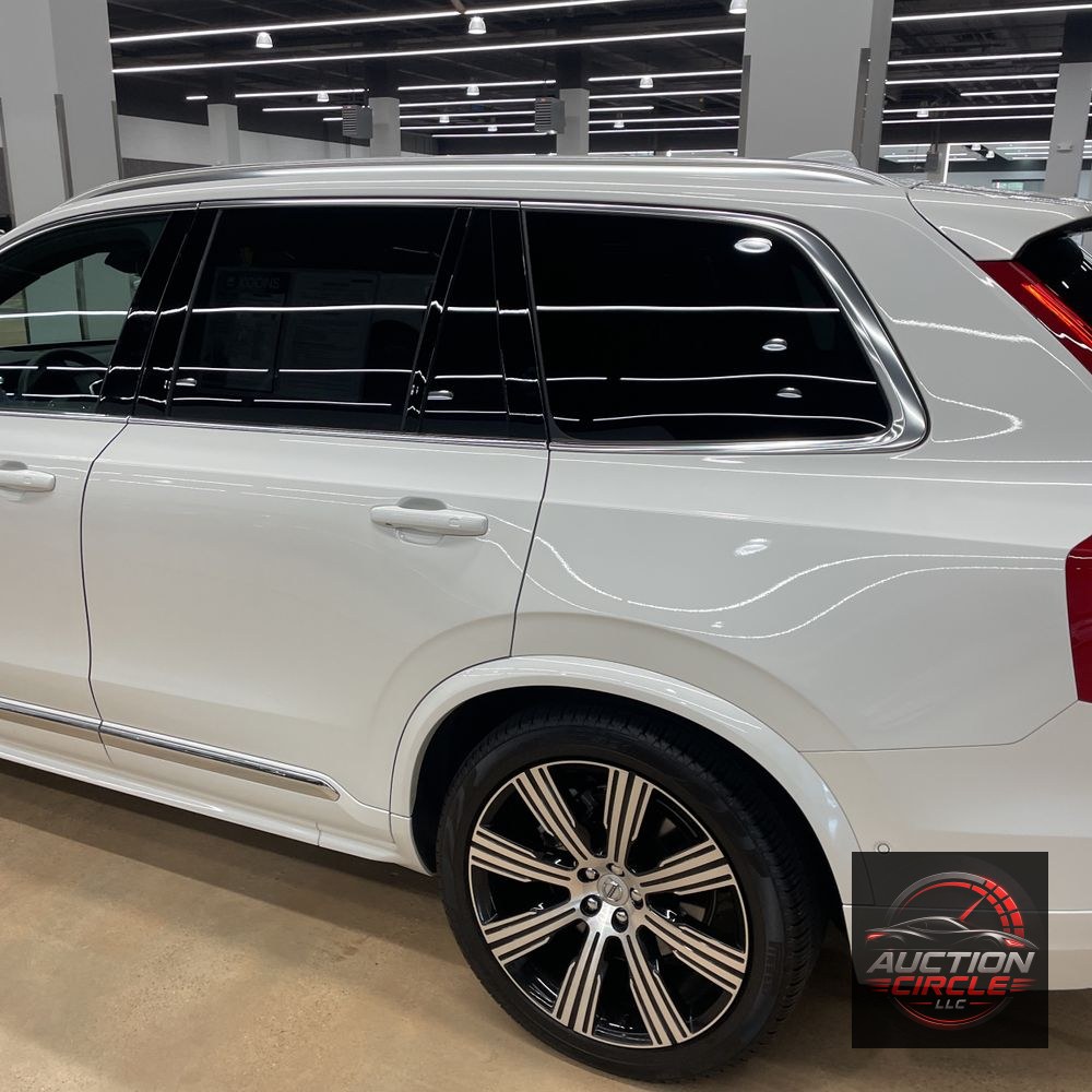 2024 Volvo XC90 T8 - Ultimate PHEV