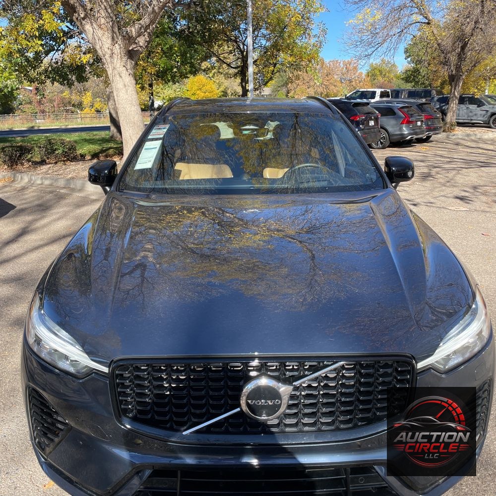 2024 Volvo XC60 T8 - Ultimate PHEV