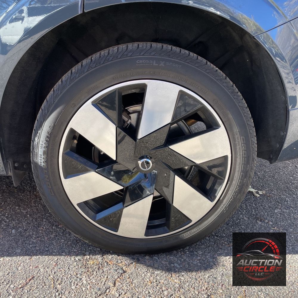 2024 Volvo XC60 T8 - Ultimate PHEV