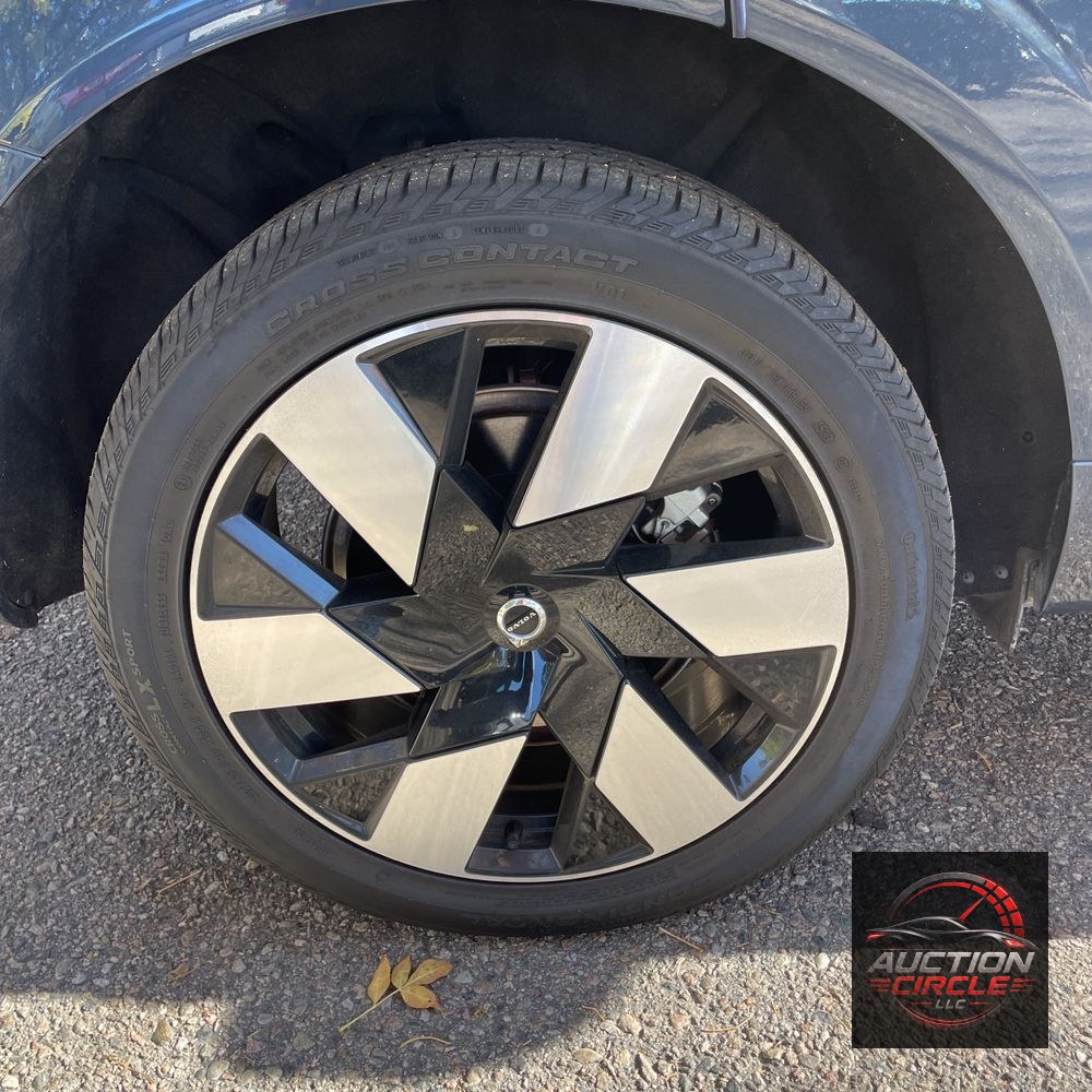 2024 Volvo XC60 T8 - Ultimate PHEV