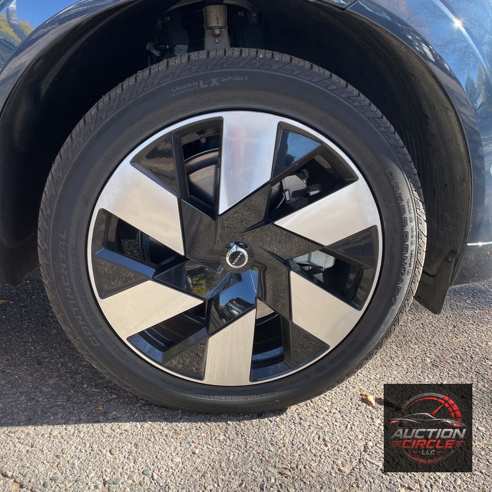2024 Volvo XC60 T8 - Ultimate PHEV