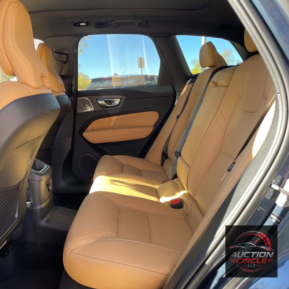 2024 Volvo XC60 T8 - Ultimate PHEV