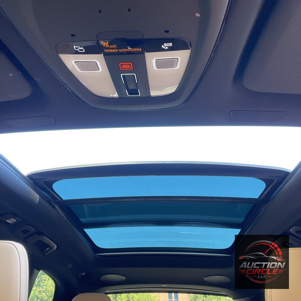 2024 Volvo XC60 T8 - Ultimate PHEV