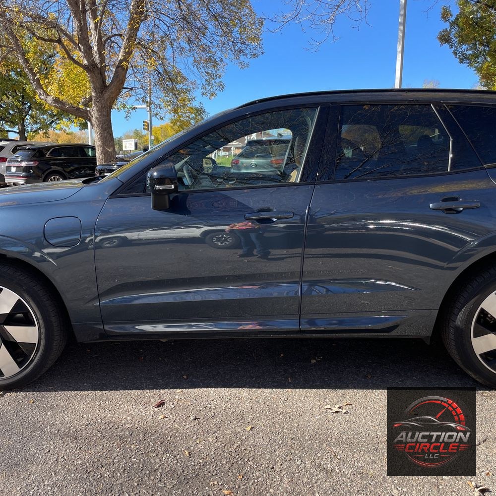 2024 Volvo XC60 T8 - Ultimate PHEV