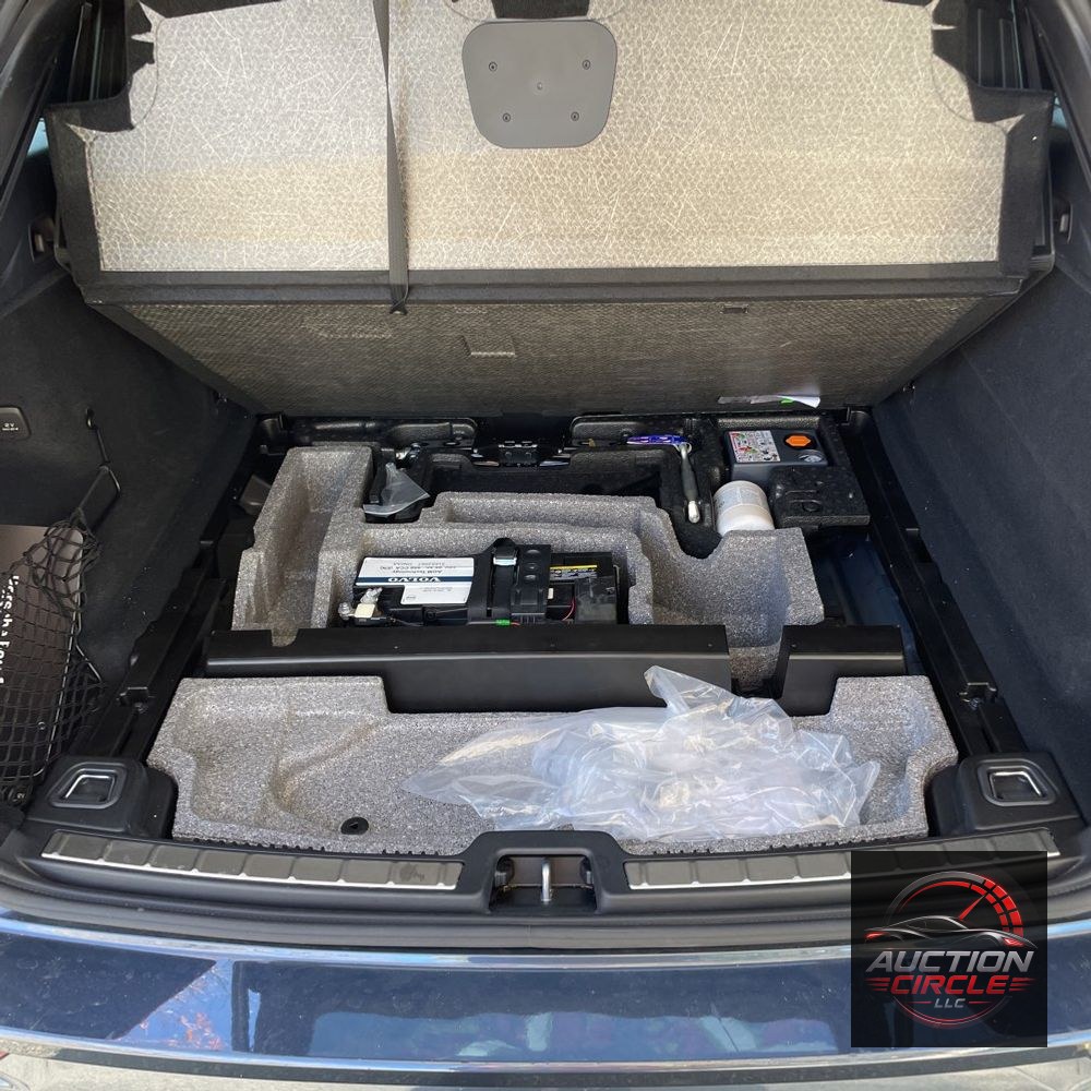 2024 Volvo XC60 T8 - Ultimate PHEV