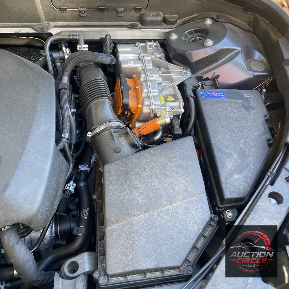 2024 Volvo XC60 T8 - Ultimate PHEV