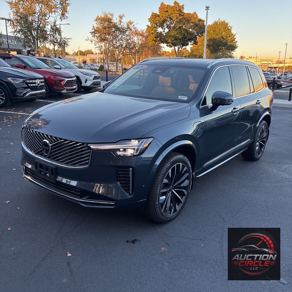 2025 Volvo XC90 T8 - Ultra PHEV