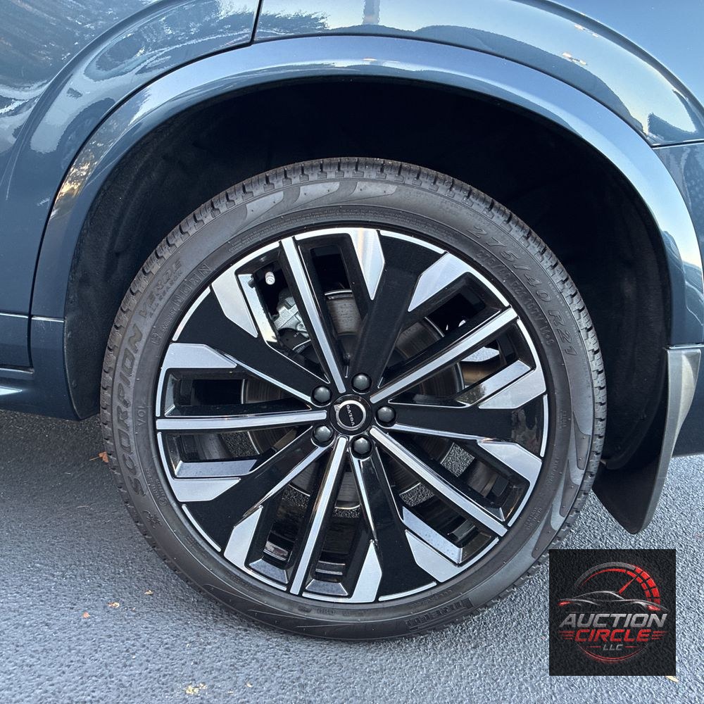 2025 Volvo XC90 T8 - Ultra PHEV