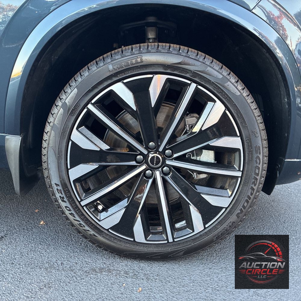 2025 Volvo XC90 T8 - Ultra PHEV