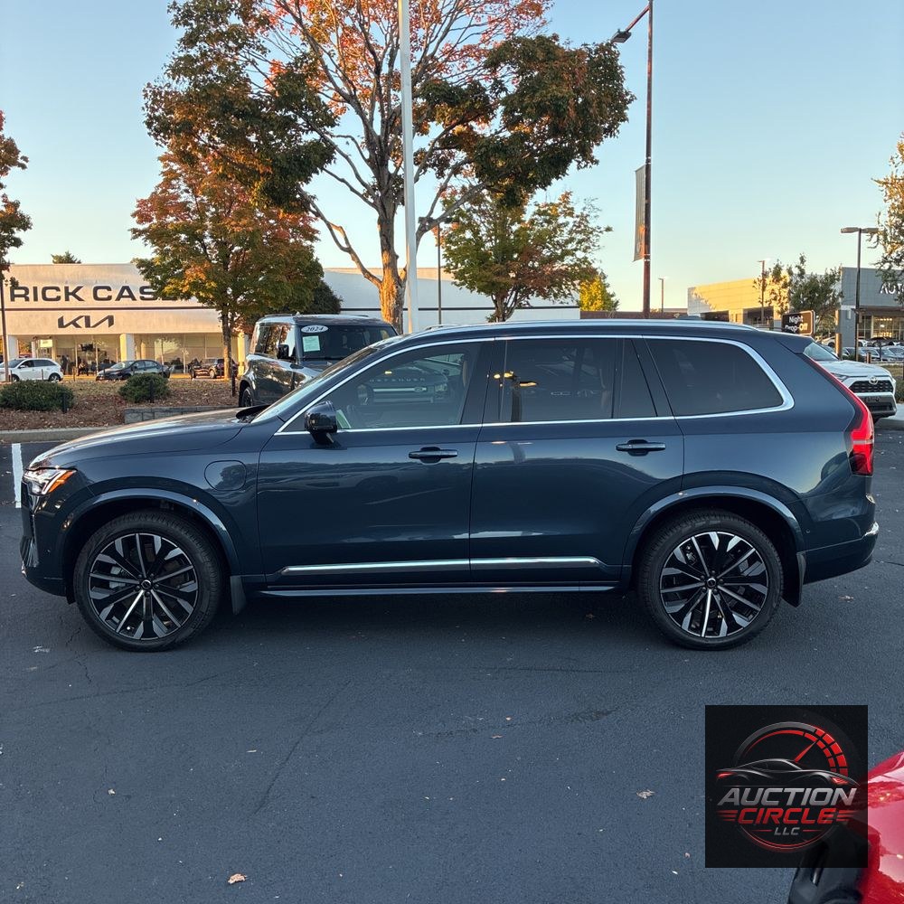 2025 Volvo XC90 T8 - Ultra PHEV