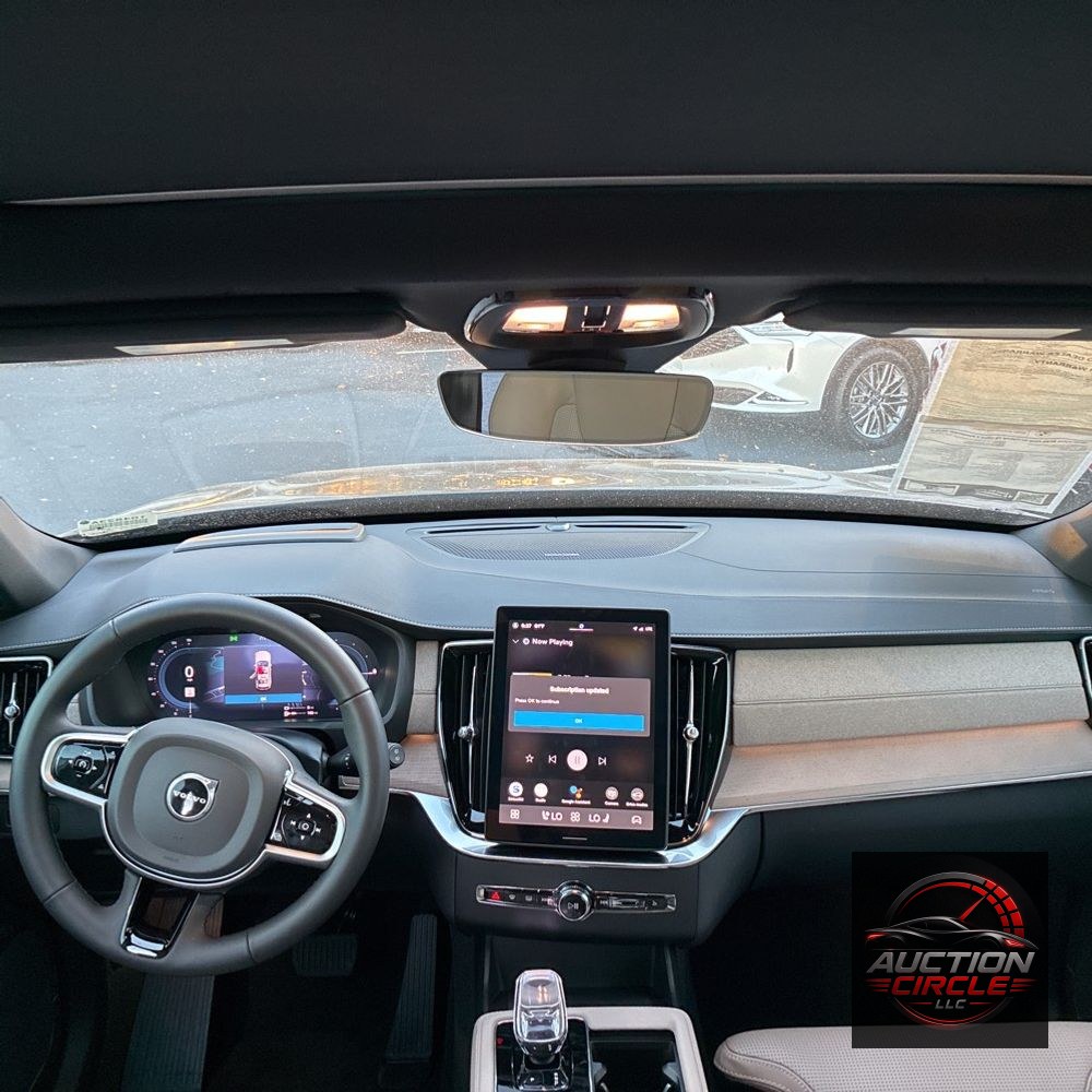 2025 Volvo XC90 T8 - Ultra PHEV