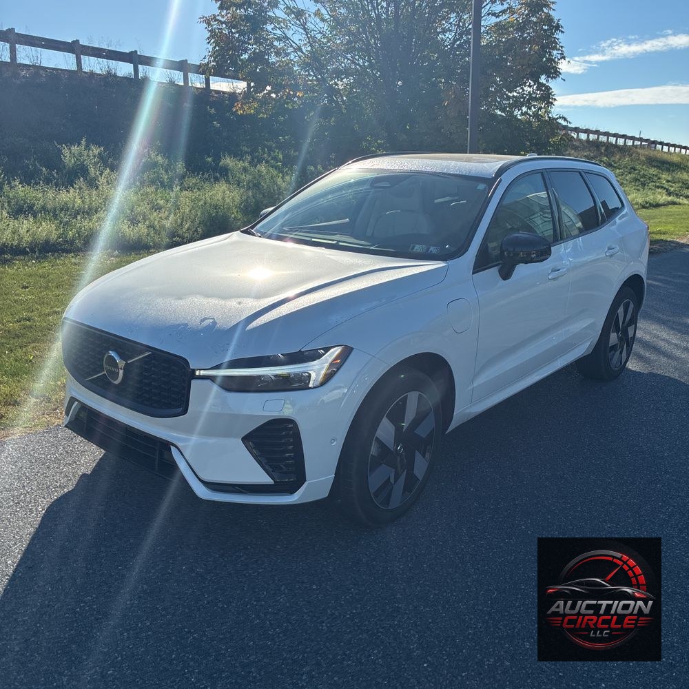 2025 Volvo XC60 T8 - Ultra PHEV