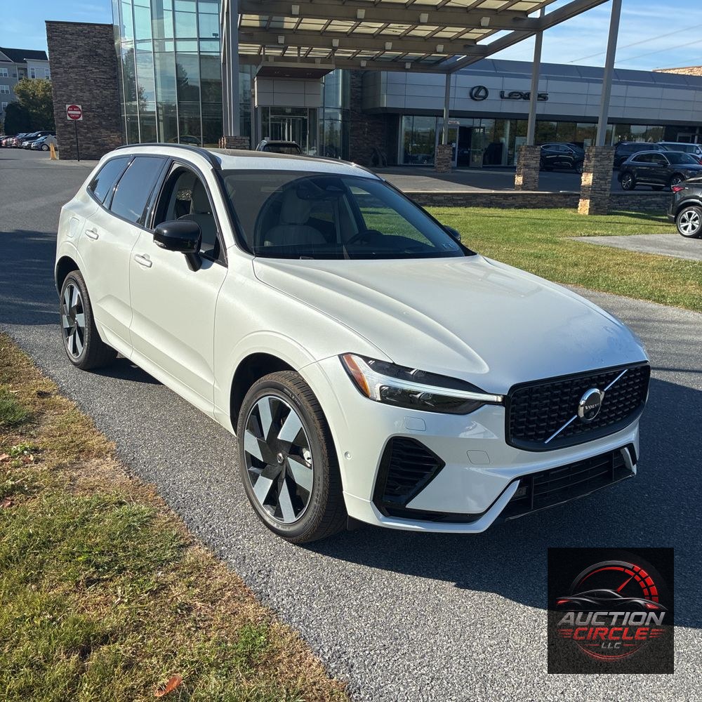 2025 Volvo XC60 T8 - Ultra PHEV