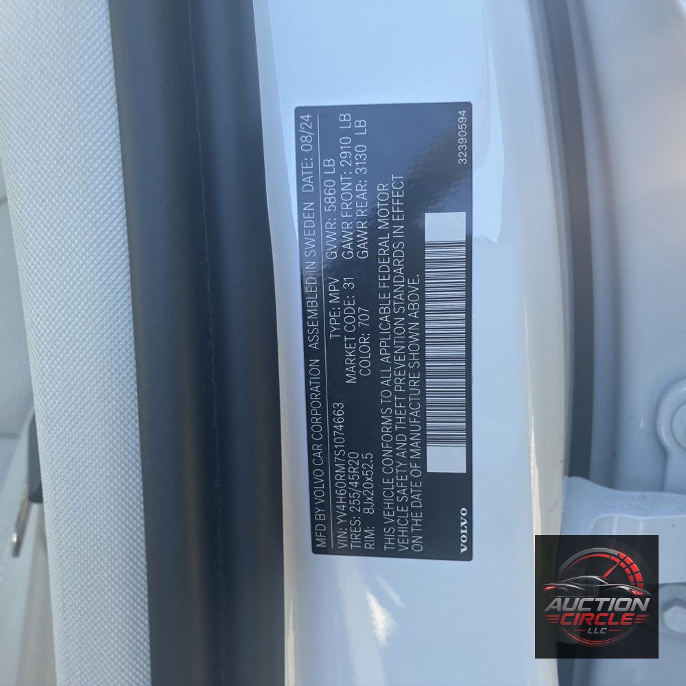 2025 Volvo XC60 T8 - Ultra PHEV
